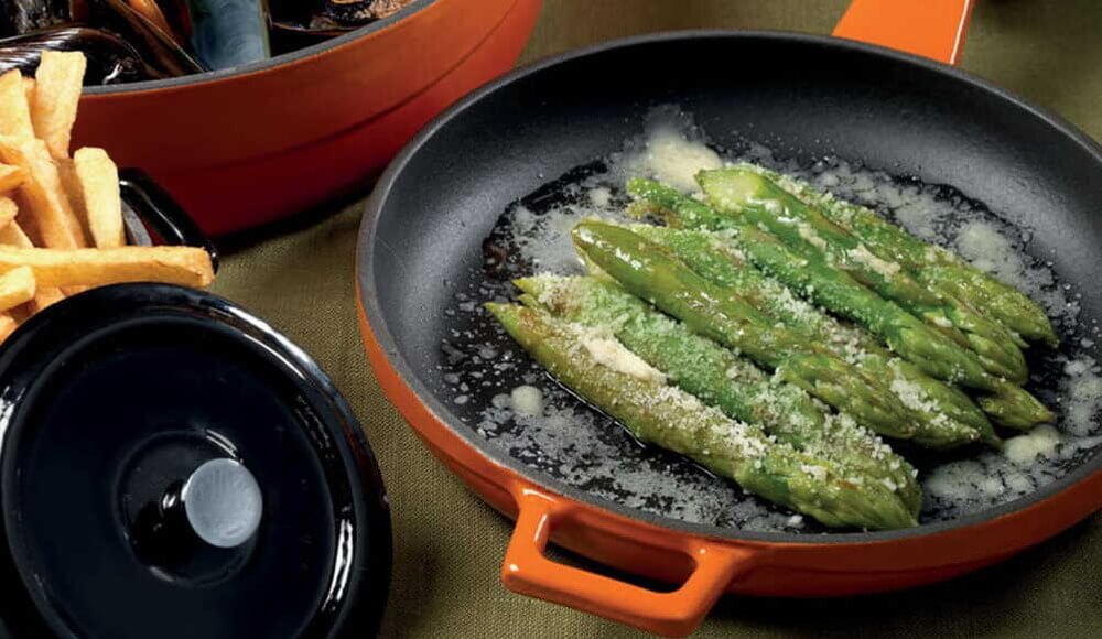 patelnia żeliwna do serwowania LAVA